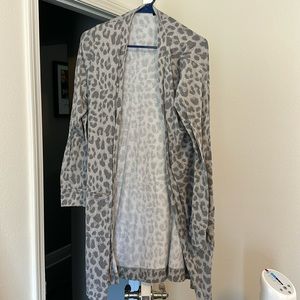 Local Boutique Cardigan size large